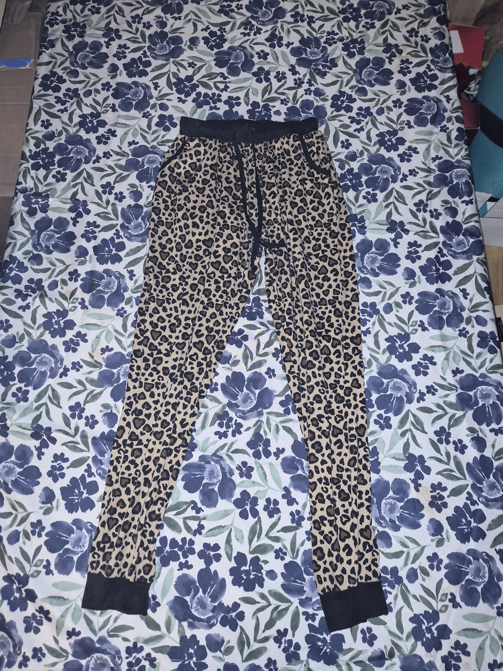 Rene Rofe Leopard Print Sleep Pants